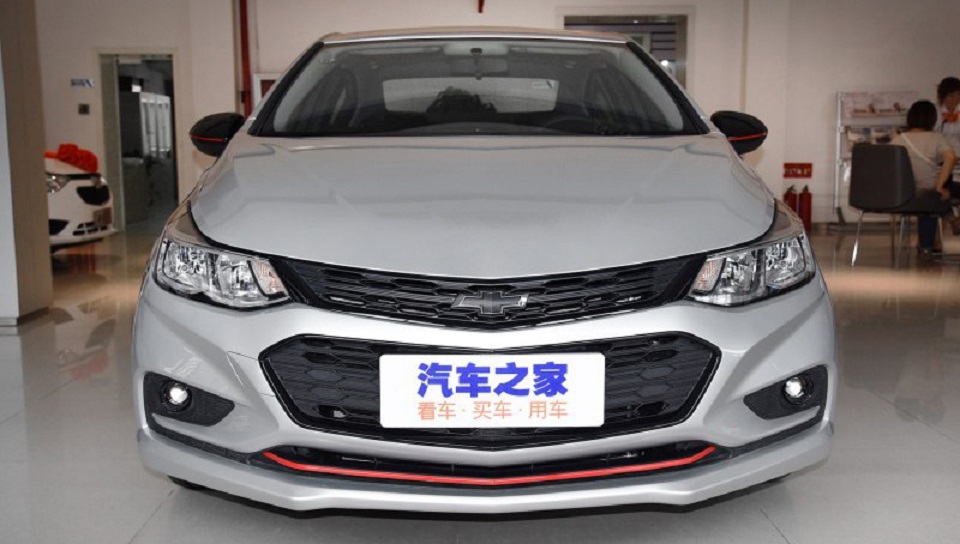 В Китае начались продажи "спортивного" седана Chevrolet Cruze Redline