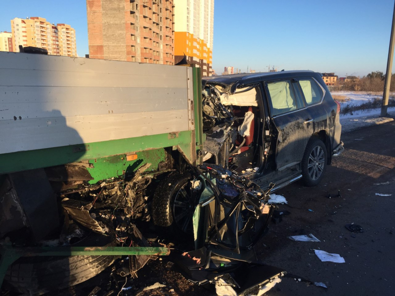 Водитель Lexus‍ погиб в страшном ДТП на Загородном шоссе