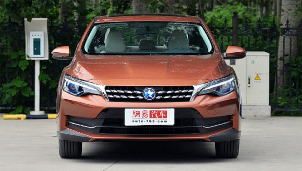 В Китае стартовали продажи перелицованного седана Nissan Sentra
