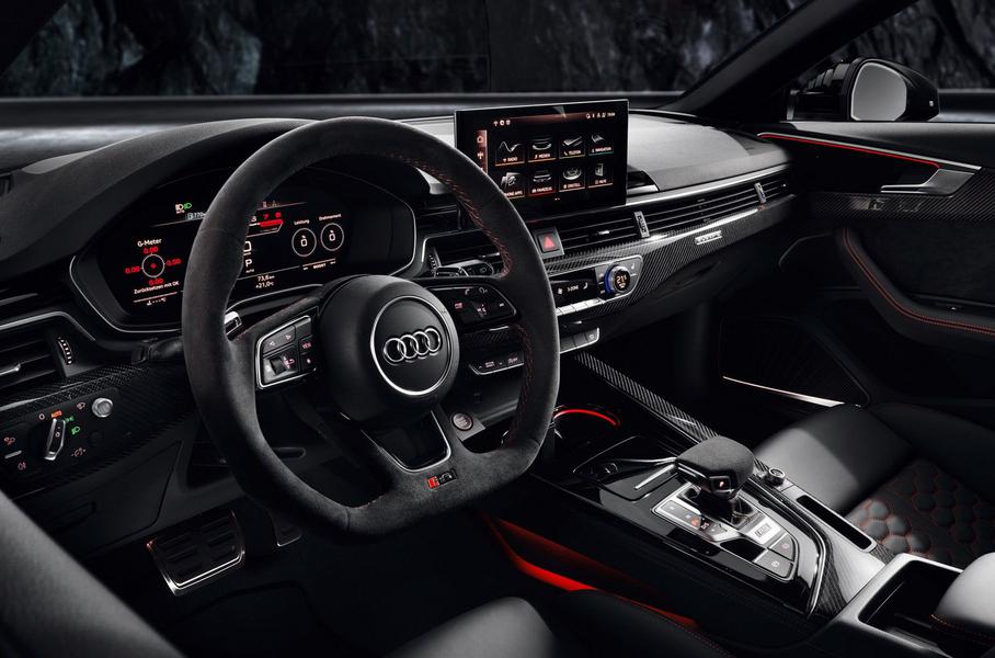 Audi представила рестайлинговый универсал Audi RS4 Avant