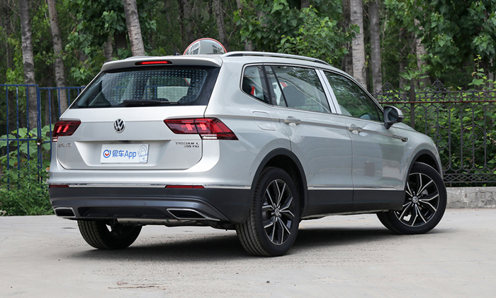 Volkswagen готовит к дебюту семиместный кроссовер Tiguan L