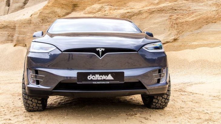 Компания Delta 4×4 подготовила Tesla Model X для бездорожья