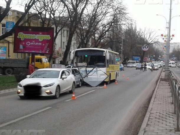 В тройном ДТП в Пятигорске пассажир автобуса получил травмы