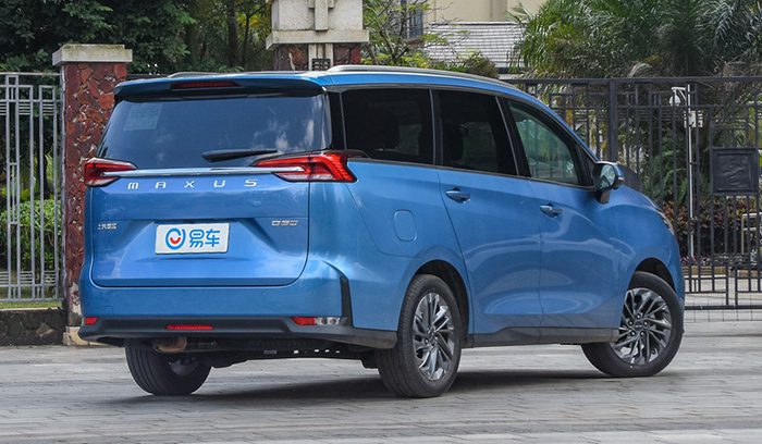 Китайский конкурент Toyota Proace оценен в 800 тысяч рублей