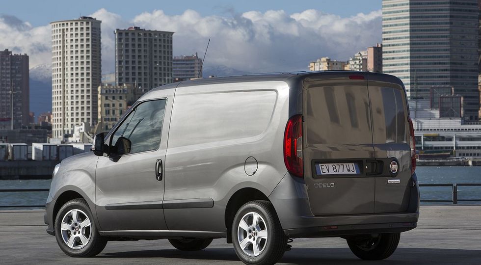 В России начались продажи обновленного фургона Fiat Doblo‍