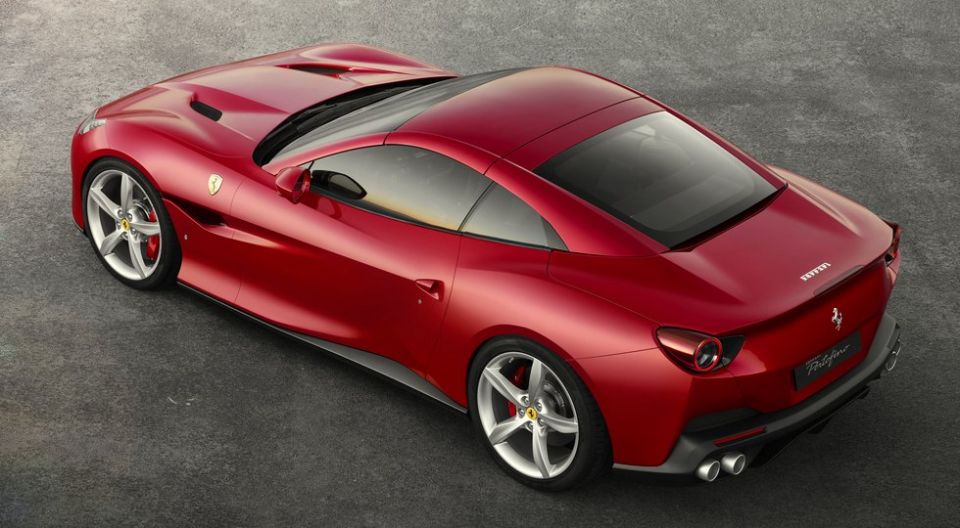 Названы российские цены на новый купе-кабриолет Ferrari Portofino
