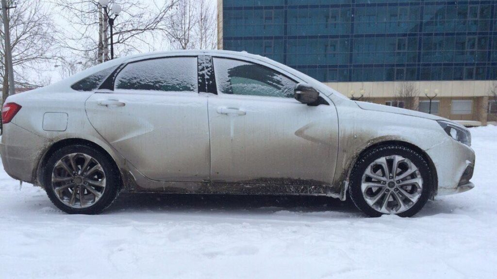 Спортивная Lada Vesta замечена на испытаниях в Сургуте