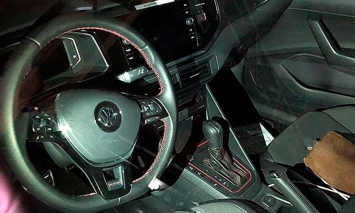 Volkswagen Polo GTS с мощным мотором вышел на тесты