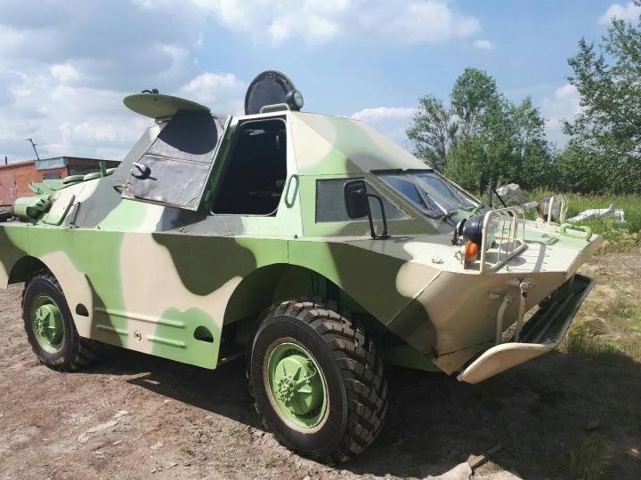 Челябинец продает на Авито боевую машину разведчиков за 750 тыс.руб‍