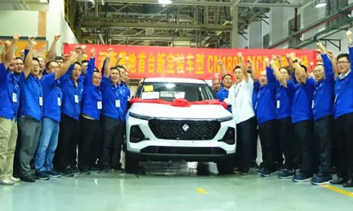 GM и SAIC отправили в производство новый кроссовер Baojun RS-3