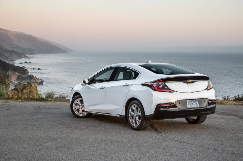 General Motors прекратит выпуск Chevrolet Volt