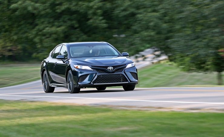 Эксперты раскритиковали Toyota Camry XSE V-6 2018 за высокий расход топлива‍