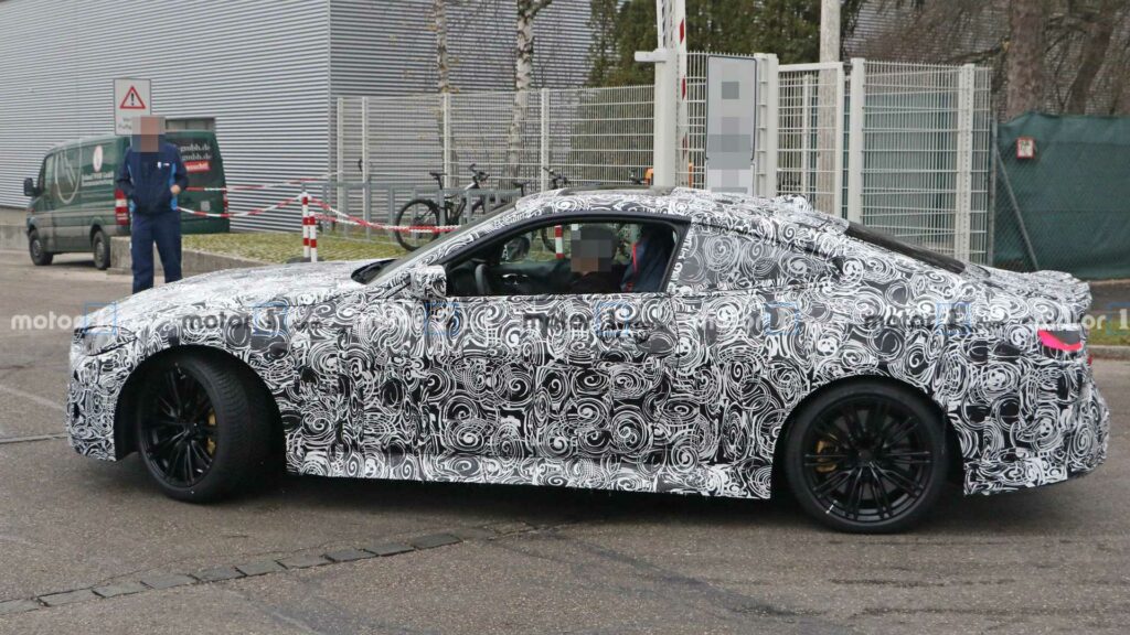 Шпионские снимки прототипа BMW M4 появились в Сети