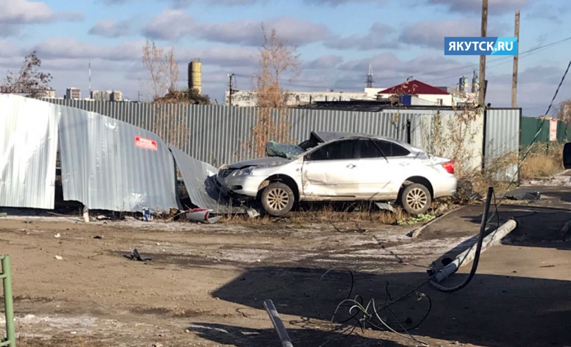 Два человека погибли в ДТП с Toyota Premio в Якутске