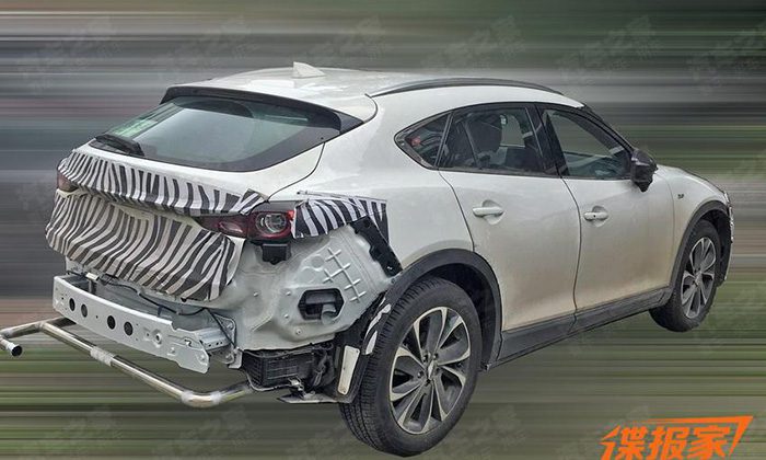Mazda готовит обновление для кросс-купе Mazda CX-4