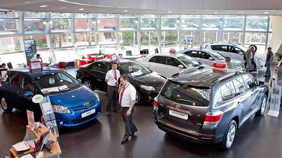 Продажи новых легковых авто и LCV в РФ увеличились почти на 18%