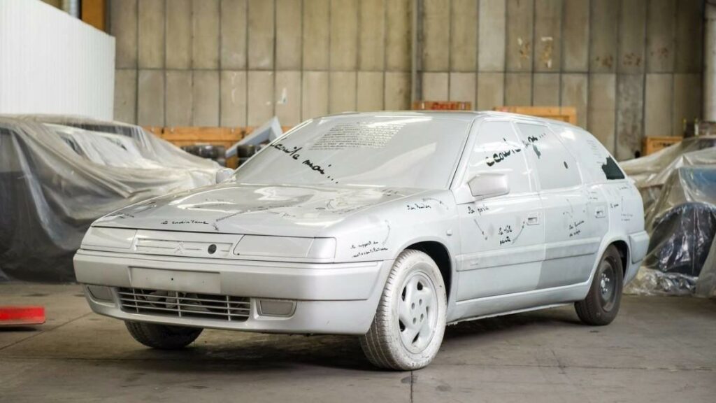 Citroen устроила аукцион и продала 65 редких ретро автомобилей