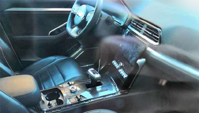 Рассекречен интерьер нового роскошного кросс-купе WEY VV7 GT