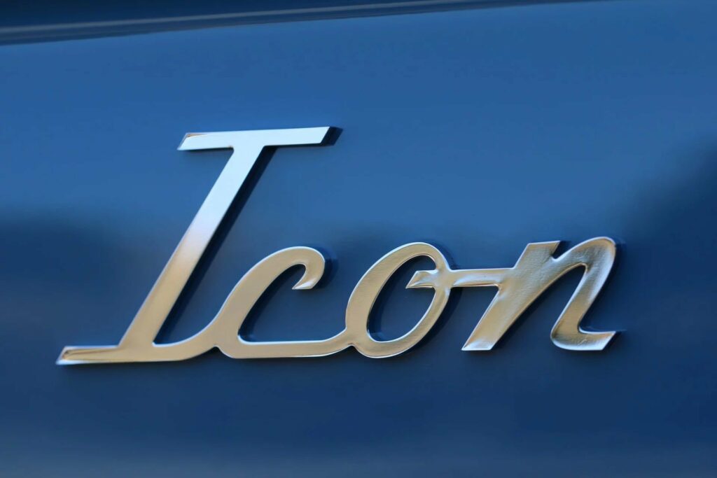 ICON представила классический Ford Bronco с мотором от Mustang