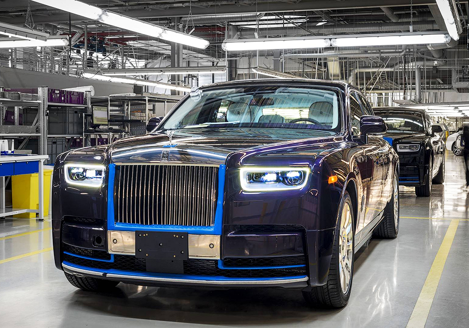 Первый экземпляр нового Rolls-Royce Phantom будет продан на аукционе
