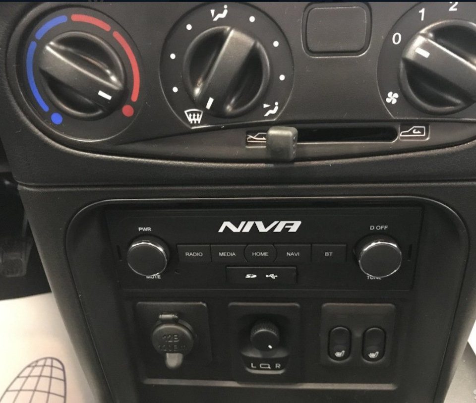Опубликованы секретные фото интерьера новой Chevrolet NIVA