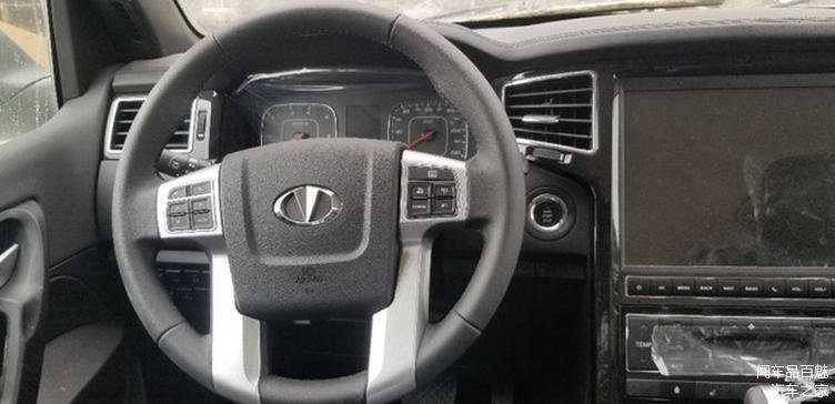 Озвучены цены на бюджетный аналог внедорожника Toyota Land Cruiser 200