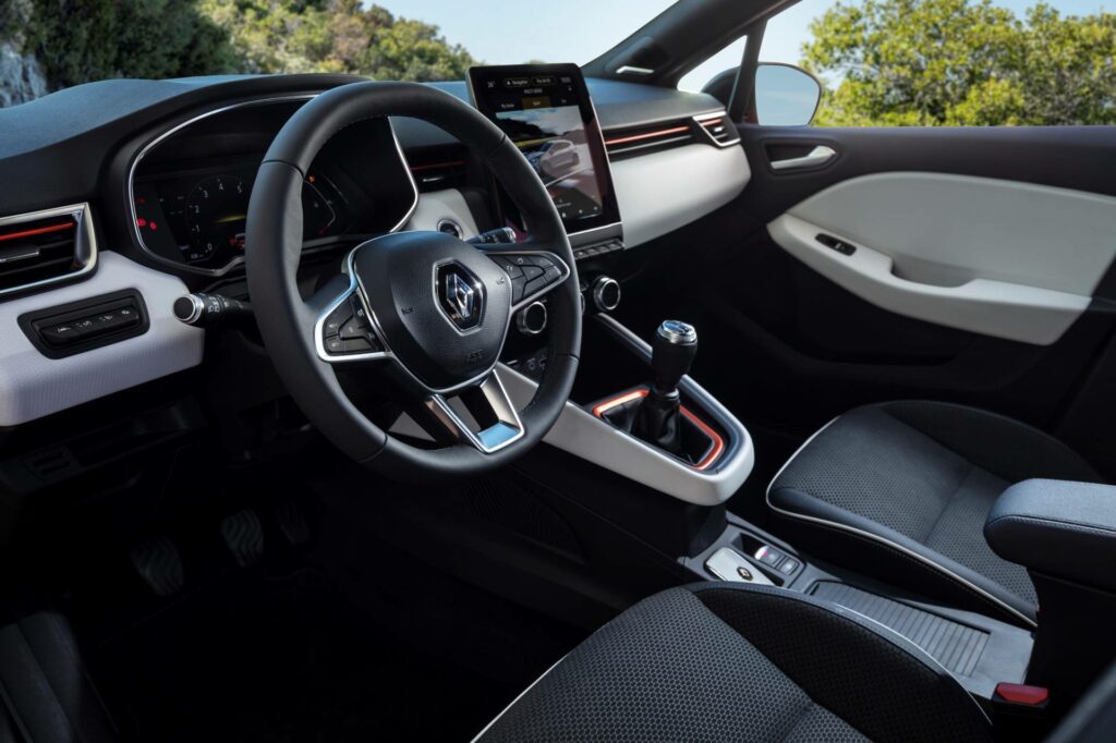 Renault анонсировал скорый старт продаж нового Renault Clio