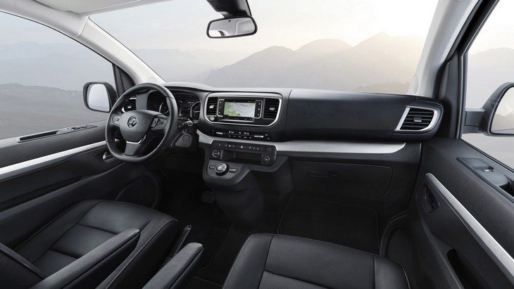 Представлен новый девятиместный минивэн Opel Vivaro Life