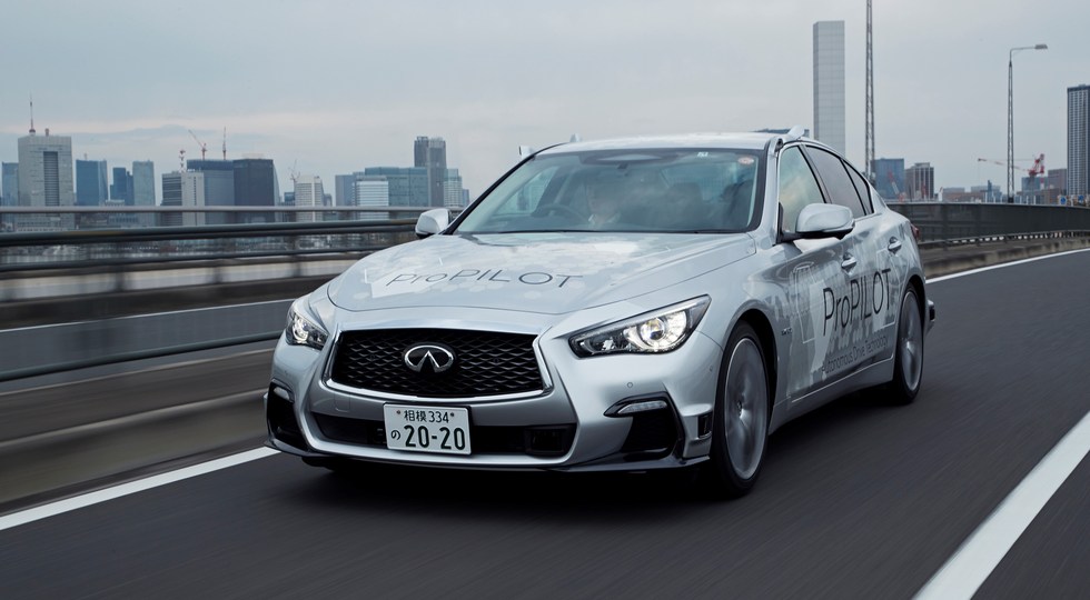 Беспилотный автомобиль Nissan протестировали на дорогах Токио