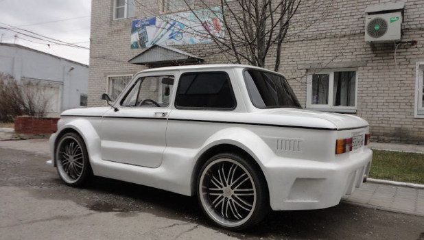 Житель Барнаула сделал «суперкар» из 27-летнего «Запорожца»