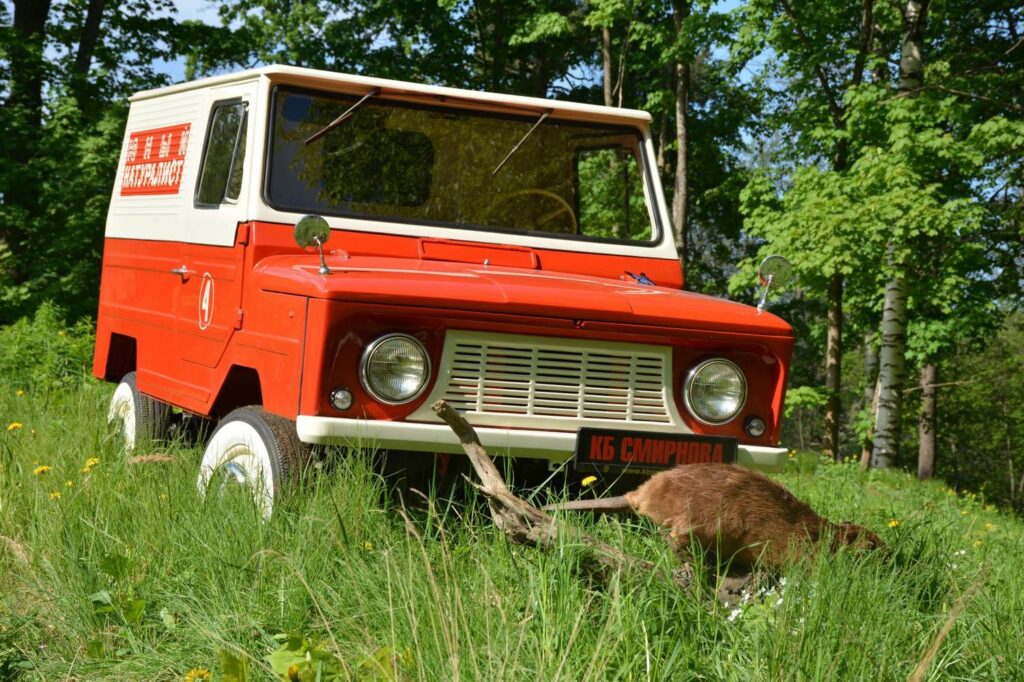 В Петербурге продают 50-летний фургон ЛуАЗ "Волынь" за 3 млн рублей