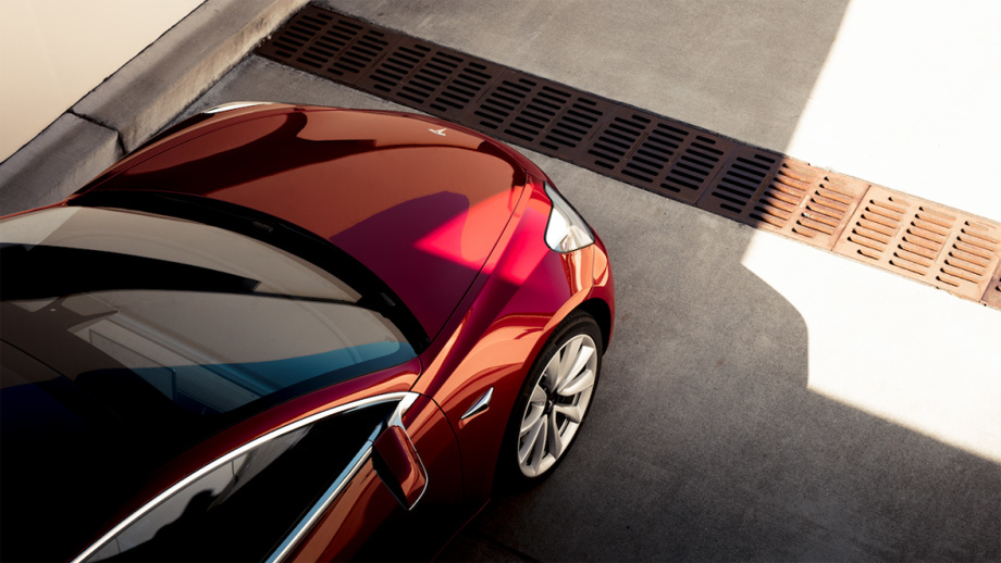 Маск представил самую быструю версию Tesla Model 3 Performance‍