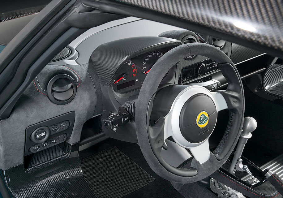 Компания Lotus выпустила экстремальное 430-сильное купе Exige Cup 430