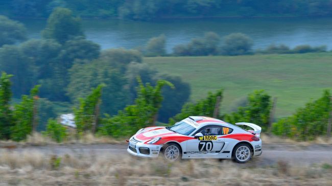Новый раллийный Porsche Cayman GT4 Clubsport Rally прошел этап WRC
