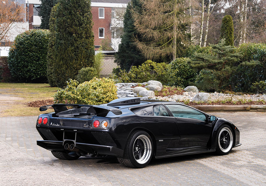 "Дичайший" Lamborghini Diablo GT без пробега продадут на аукционе