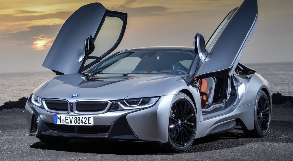 Новые BMW i8 Roadster и i8 Coupe представлены официально