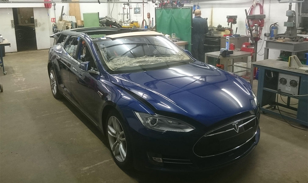 Электрокар Tesla Model S превратили в самый быстрый универсал в мире