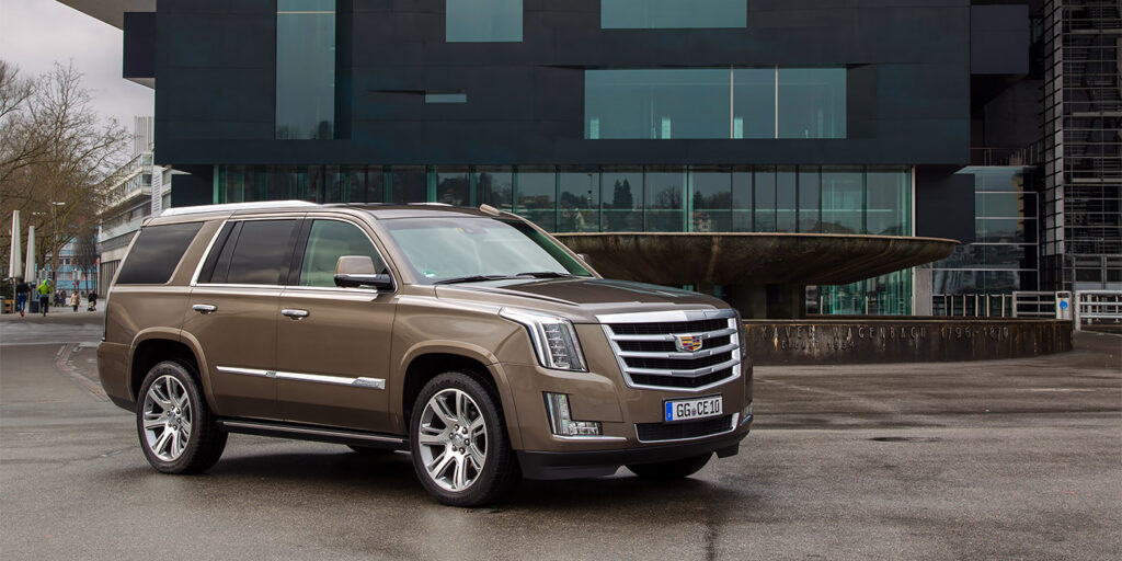 Cadillac привезла в Россию обновленный внедорожник Escalade