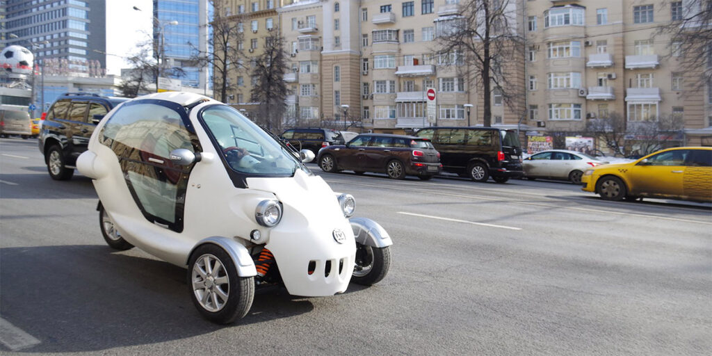 Трехколесный электрический автомобиль создали в России