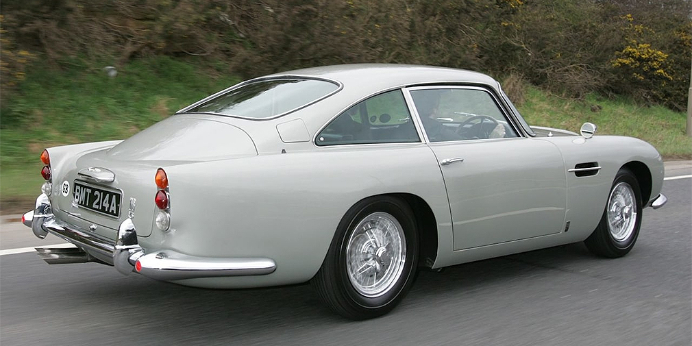 Автомобиль Aston Martin DB5 Джеймса Бонда продадут на аукционе‍