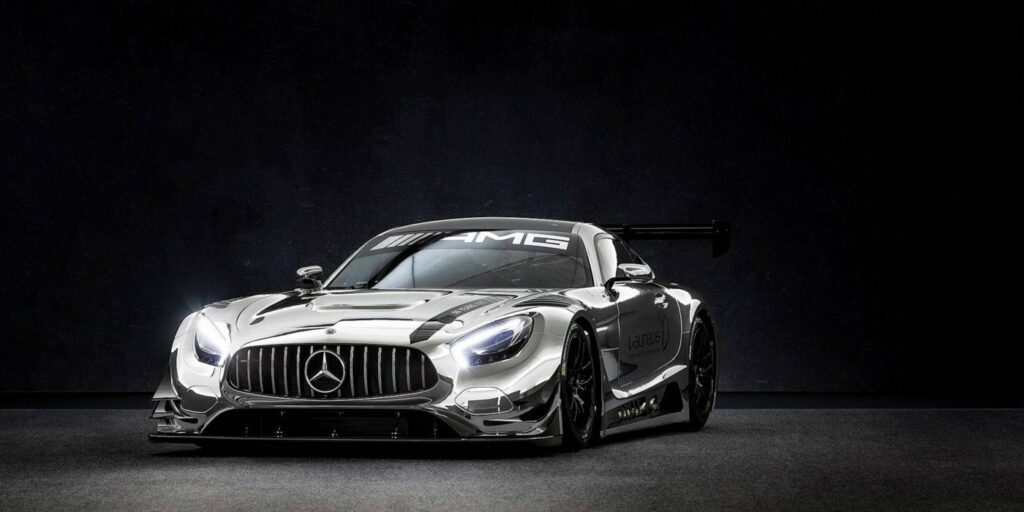 Mercedes выставил на торги спорткар Mercedes-AMG GT3 без пробега‍