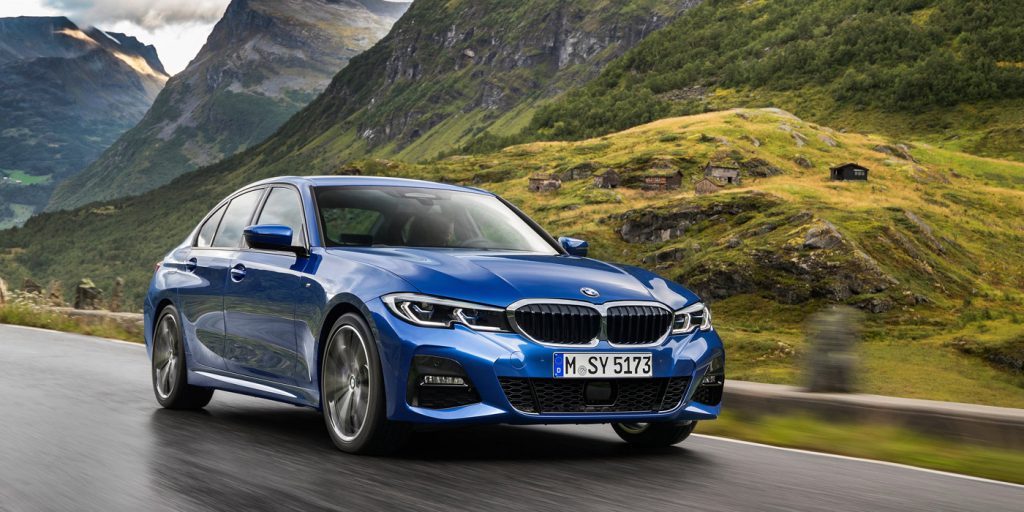 Названы российские цены на седан BMW 3-Series нового поколения