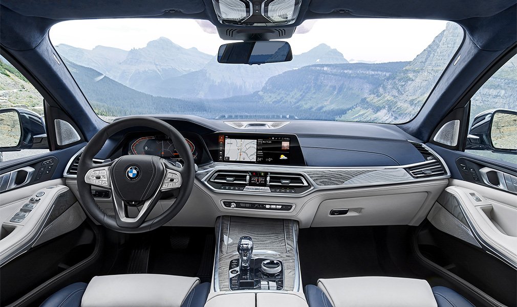 BMW представила новый флагманский кроссовер X7‍ и назвала цены для РФ