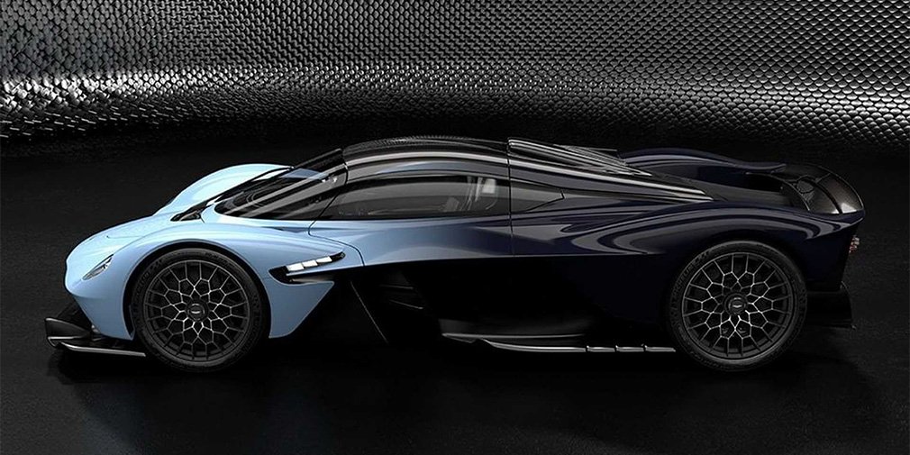 Aston Martin показал на фото новый 1000-сильный суперкар