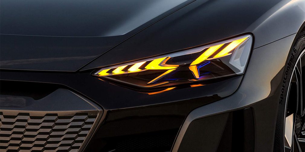 Audi показала электрический лифтбек Audi e-tron GT