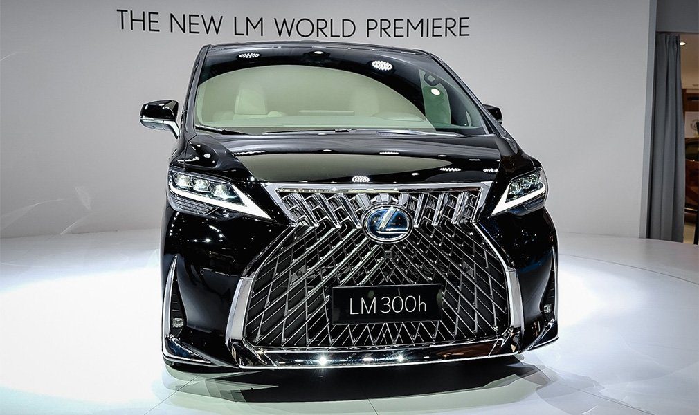 Представлен первый роскошный минивэн Lexus LM