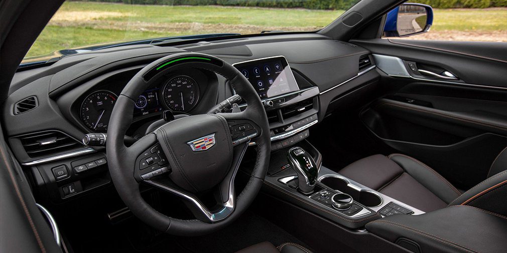 Cadillac презентовал высокопроизводительные седаны CT4-V и CT5-V