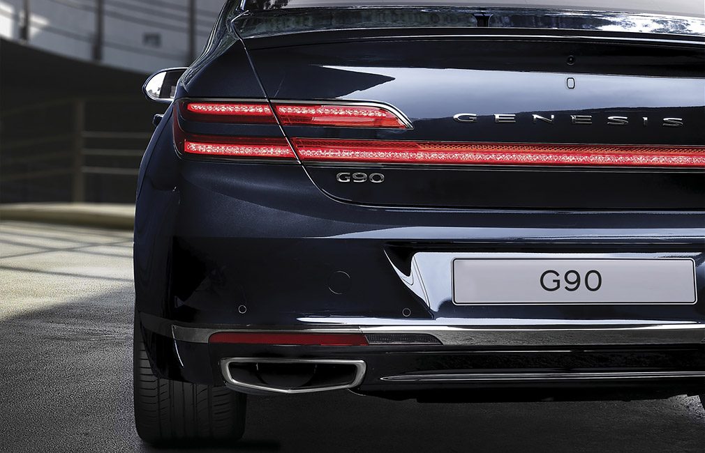 Genesis привез на российский рынок обновленный седан Genesis G90