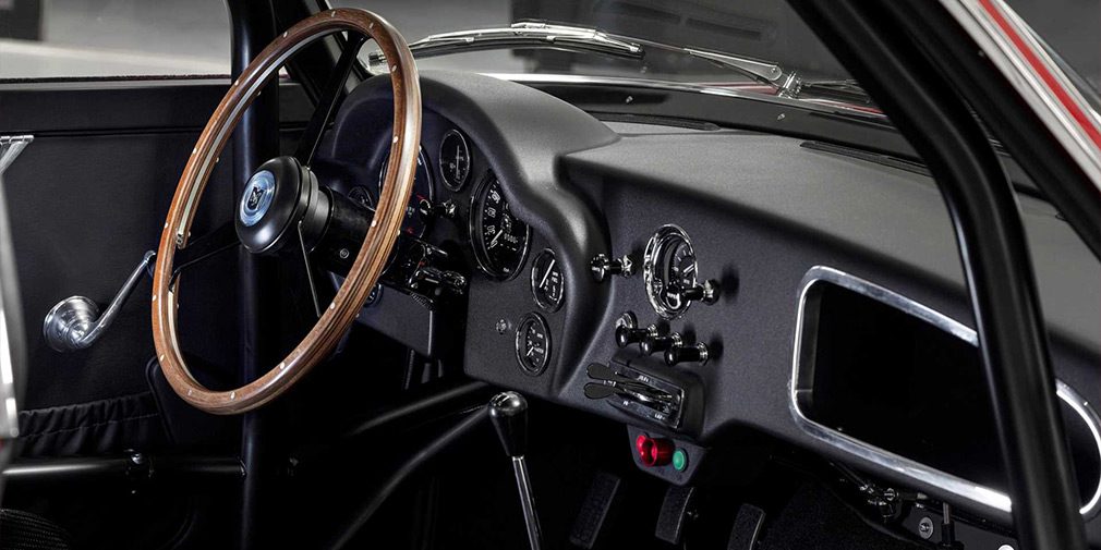Представлен юбилейный Aston Martin DB4 GT Zagato Continuation