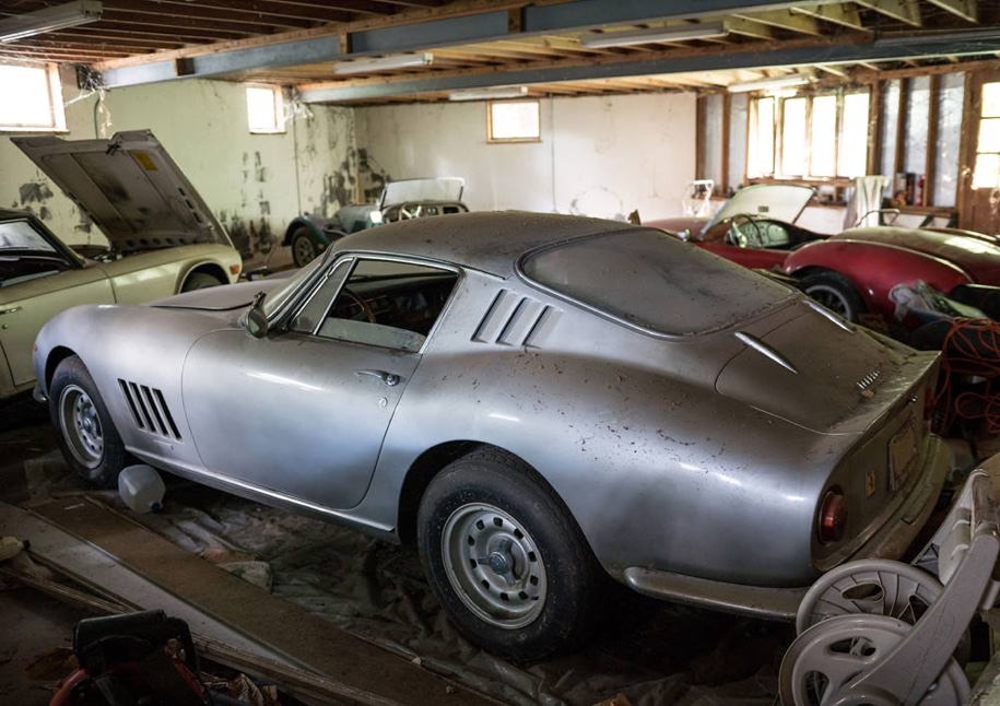 В США в заброшенном гараже нашли Ferrari и Shelby за 8 млн. долларов